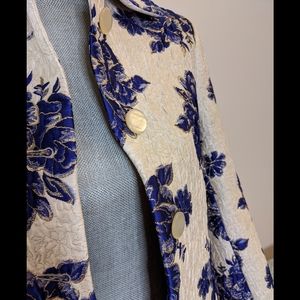 Floral pattern white jacket